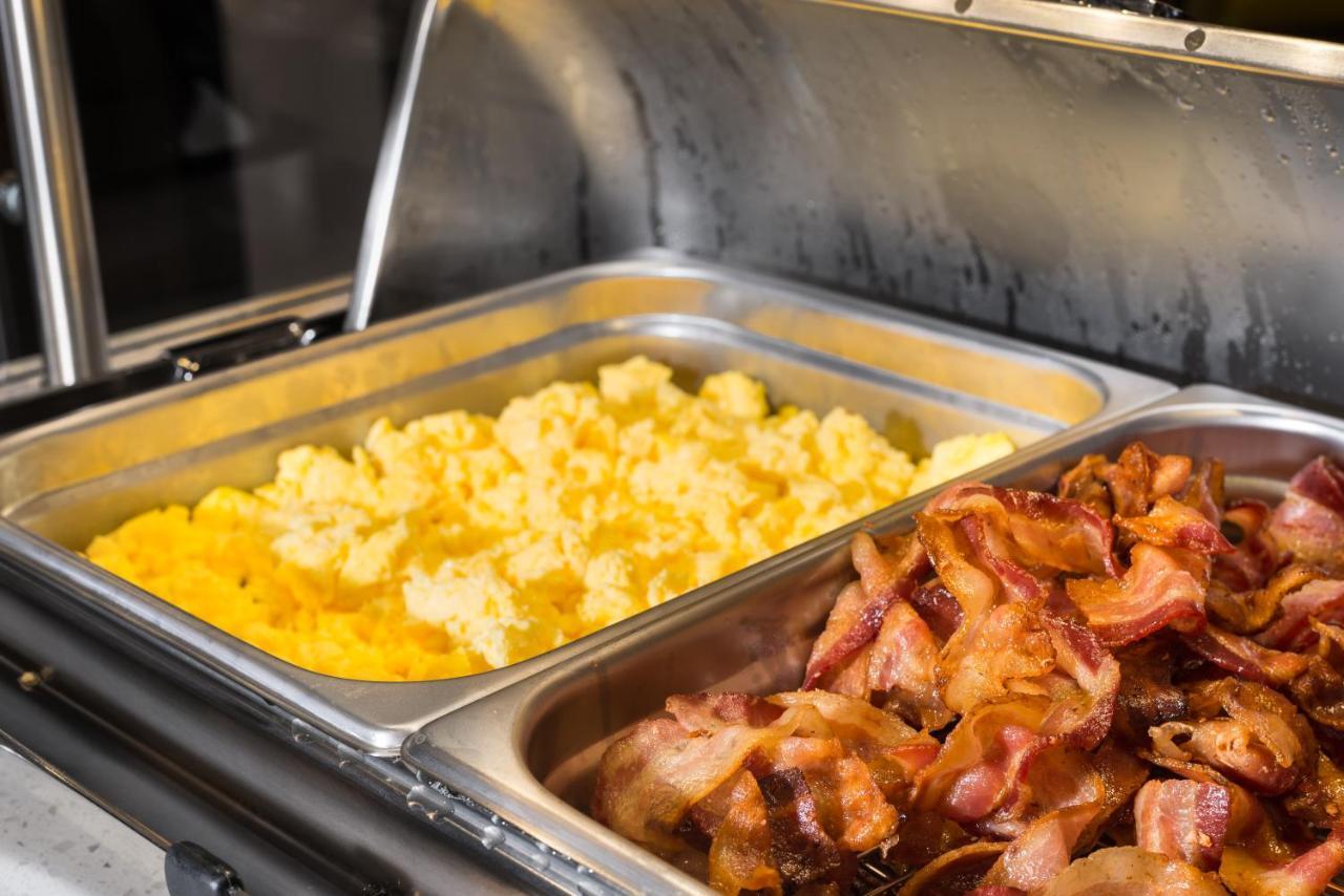 Hotel Express And Atlanta-johns Creek By Ihg